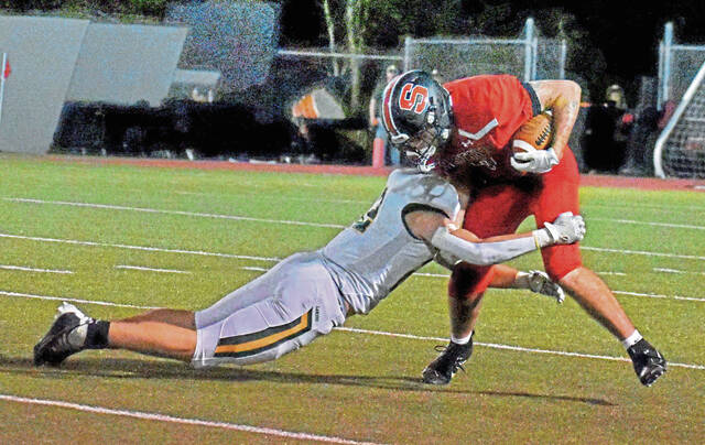 Deer Lakes football team rolls over Southmoreland