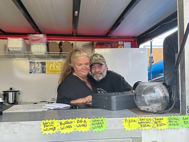 6598703_web1_vnd-HighlandsRotaryFoodTrucks-0922423--5-