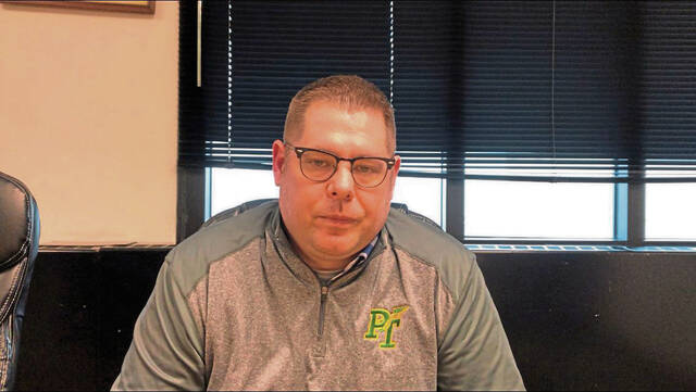 6603189_web1_gtr-BryanKline