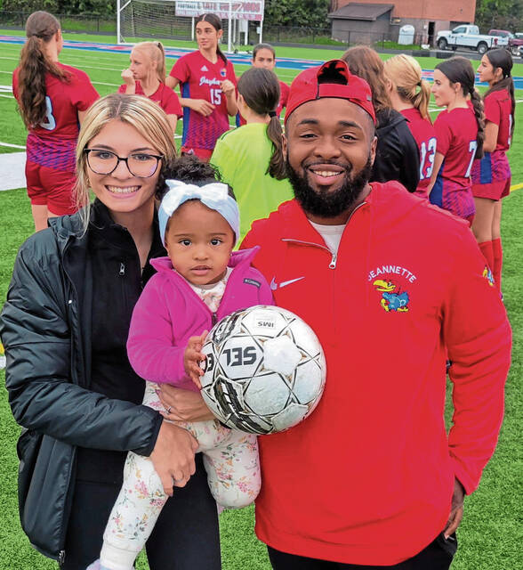 Westmoreland County girls soccer notebook: Coaching couple extends helping hand to Jayhawks