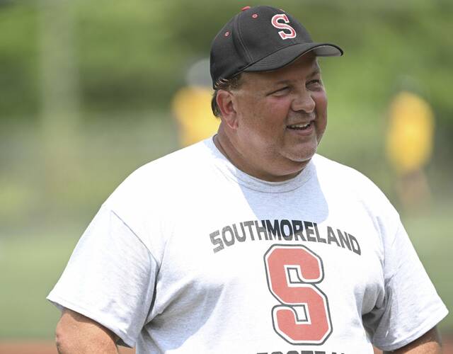 Westmoreland County high school football notebook: Elizabeth Forward coach set to face old pals at Southmoreland