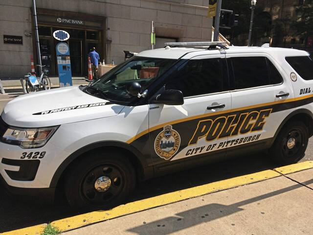 6608175_web1_pittsburgh-police-car