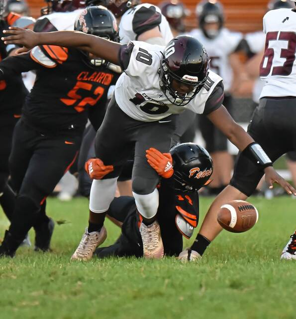 Clairton’s Drahcir Jones runs over Greensburg Central Catholic for 271 yards, 4 TDs