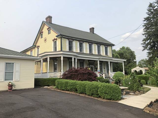 6302637_web1_wep-larimermansion-001