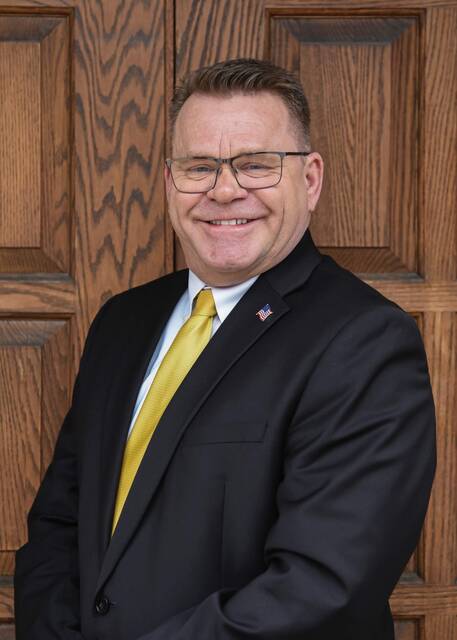 6632797_web1_pal-OakElecPrev-101023-Mark-Springer
