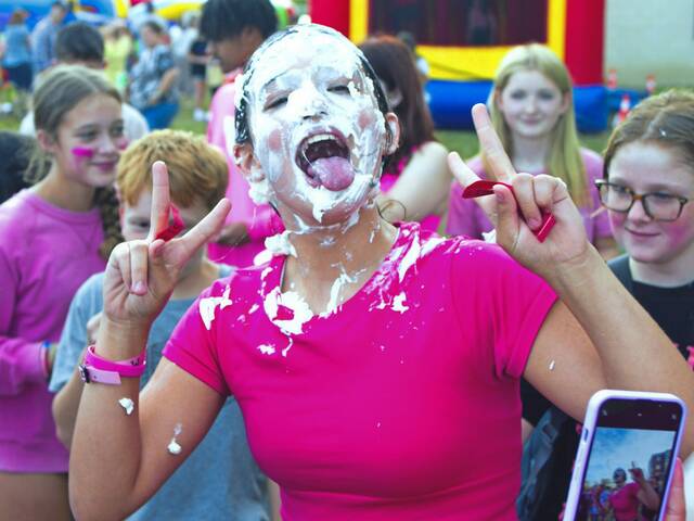 6644365_web1_sig-homecomingcarnival-102623-1