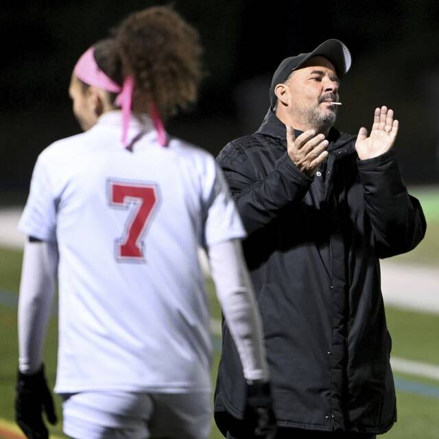Moon’s Bill Pfeifer becomes 1st WPIAL girls soccer coach to 500 wins