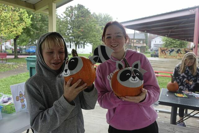 6667284_web1_vnd-FallPumpkinFun-4--101523