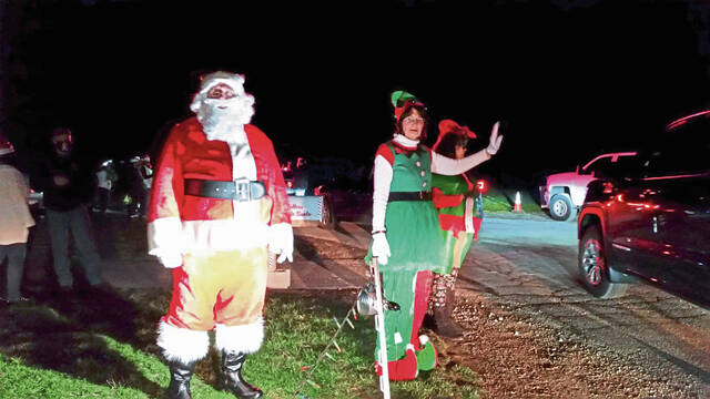 6670286_web1_gtr-UnitySanta3-121220