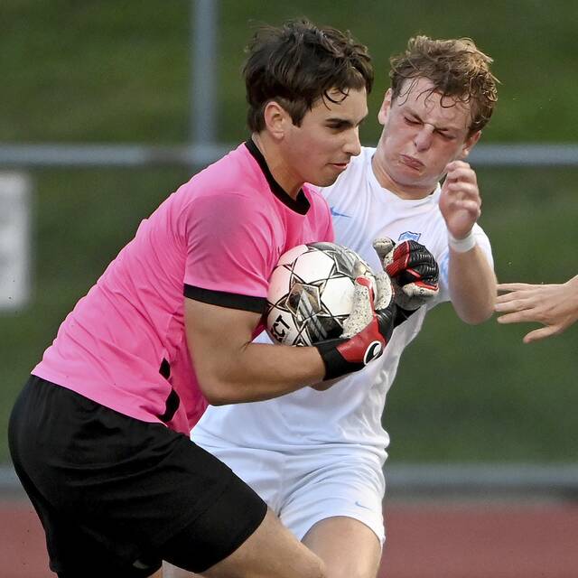 With healthy lineup, Fox Chapel boys eager to open WPIAL playoffs