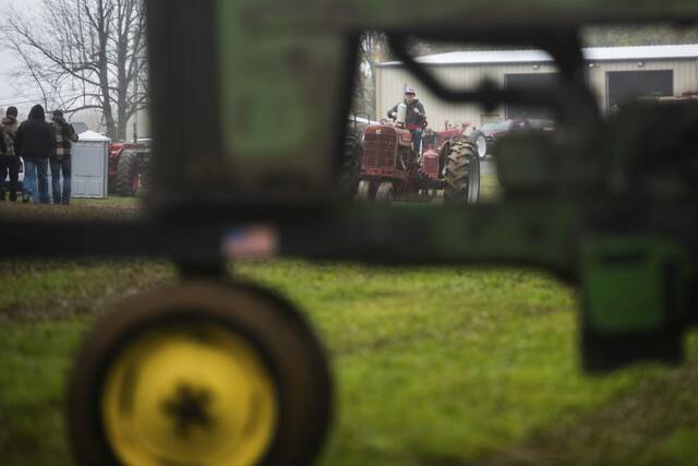 6688831_web1_vnd-tractorpull9-102223