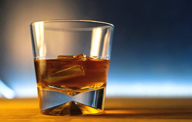 6693200_web1_web-whiskeyA