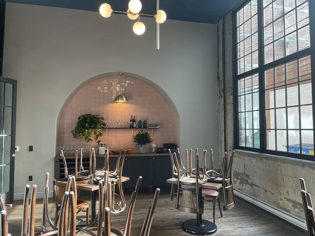 6704566_web1_balvanera-restaurant-strip-district-interior