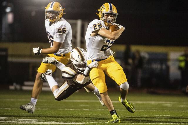 Highlands defeats Hampton, gets needed help to qualify for WPIAL playoffs