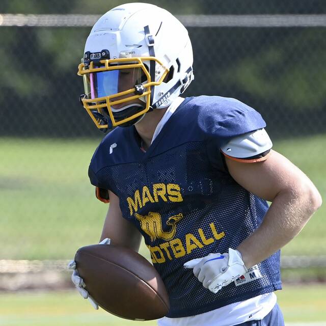 WPIAL Class 4A football roundup: Late TD lifts Mars to Greater Allegheny Conference title