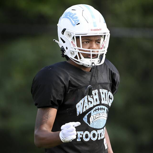 WPIAL Class 2A football roundup: Washington tops McGuffey in battle for the Century