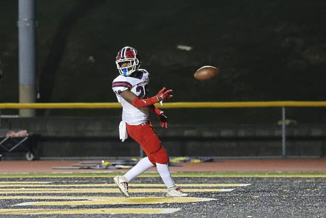 Trib HSSN football player of the week for 2023 Week 9<span class="headline-video">Video <i class="fa-solid fa-circle-play"></i></span>