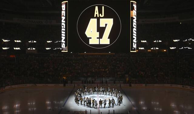 6717605_web1_ptr-PensDucks03-103123