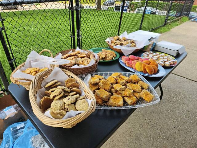 6720689_web1_gtr-electionfood