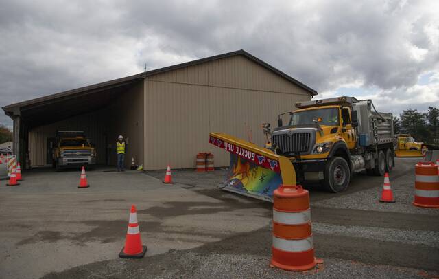 6721010_web1_gtr-SnowPlow4-110123