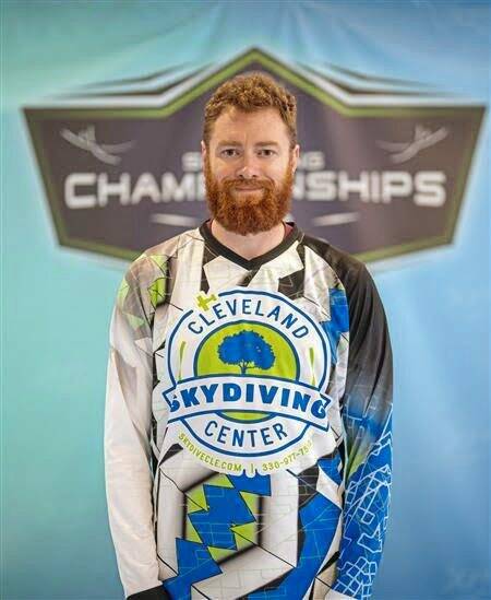 6725660_web1_vnd-Kennyskydiver1