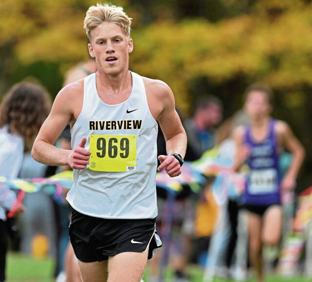 Riverview runners return to Hershey with team trophies in their sights