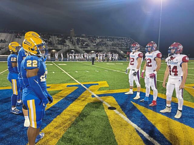 Freshman RB Armand Hill shines again as West Mifflin tops Mt. Pleasant in 1st round
