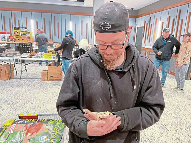 6734731_web1_gtr-reptilesexpo04-110623