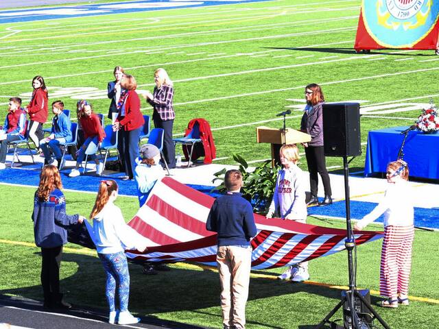 6740938_web1_hj-hamptonheroes-111623-1