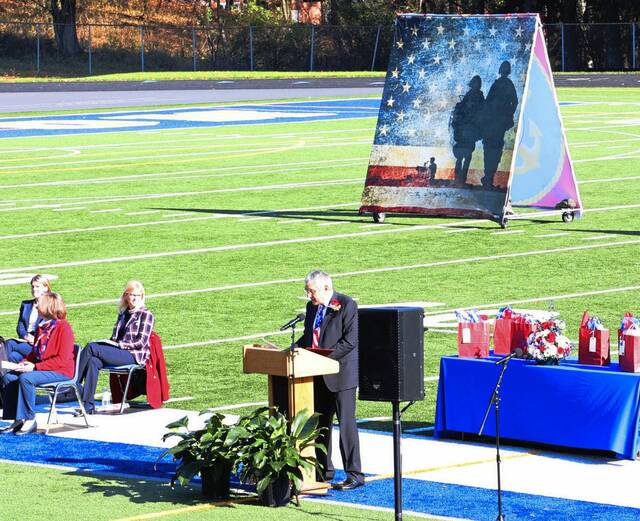6740938_web1_hj-hamptonheroes-111623-2