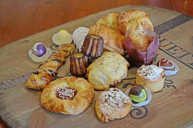 6748800_web1_gtr-frenchexpresspastries-112423