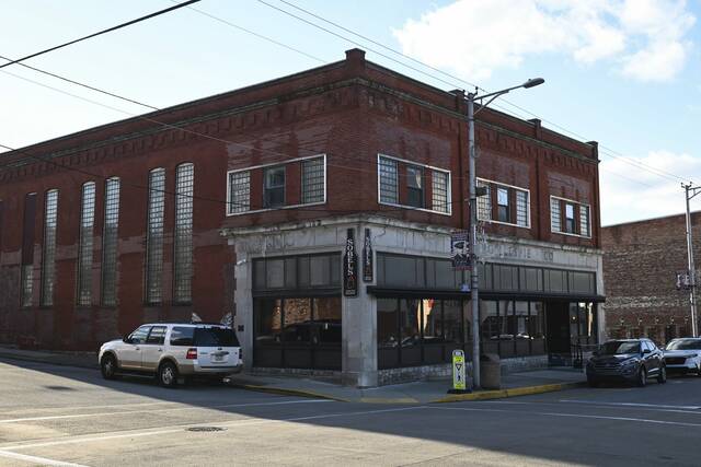 6757231_web1_gtr-landbank10_004-112823