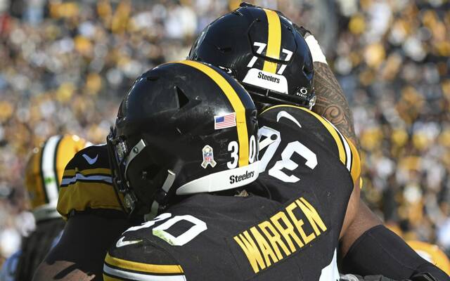 6762473_web1_ptr-SteelersPackers04-111323