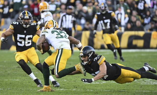 6762473_web1_ptr-SteelersPackers10-111323
