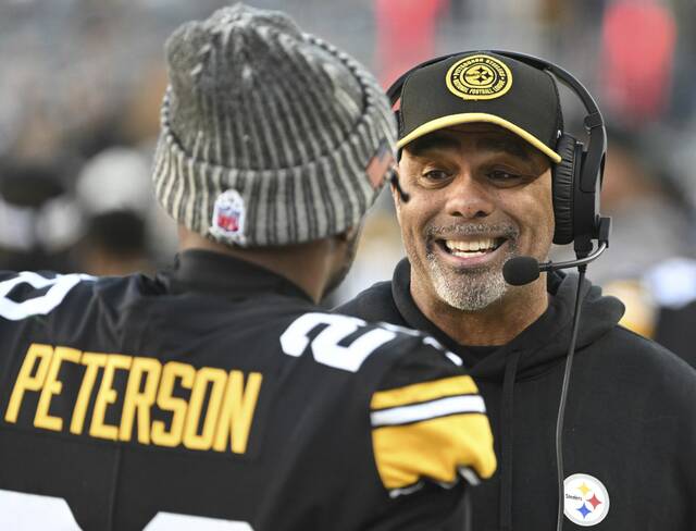 6762473_web1_ptr-SteelersPackers16-111323