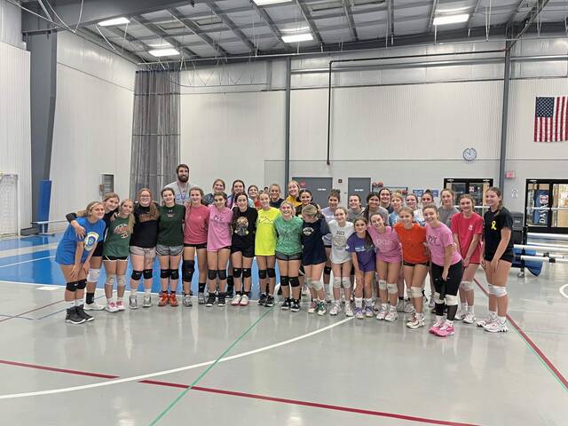 6764334_web1_wep-Volleyclinic1-111923