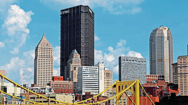 6777260_web1_web-pittsburghskyA