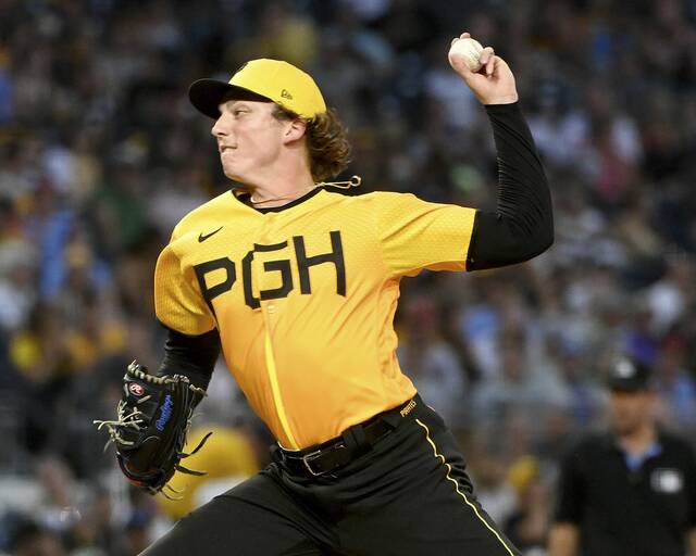 6782209_web1_ptr-BucsPhillies11-072923