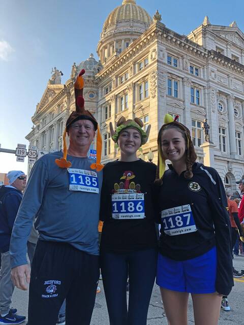 6787172_web1_gtr-turkeytrot6-112423