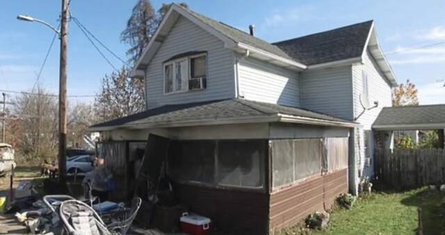 6787360_web1_vnd-arson-110723