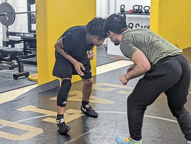 Gateway wrestling team bolstered by deep collection of athletes