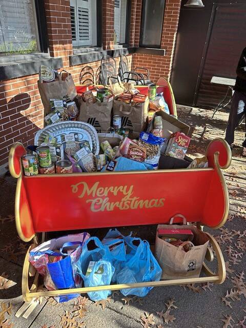 6795930_web1_Sleigh2