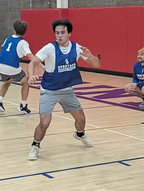 Underdog status doesn’t keep St. Joseph boys basketball team from aiming high