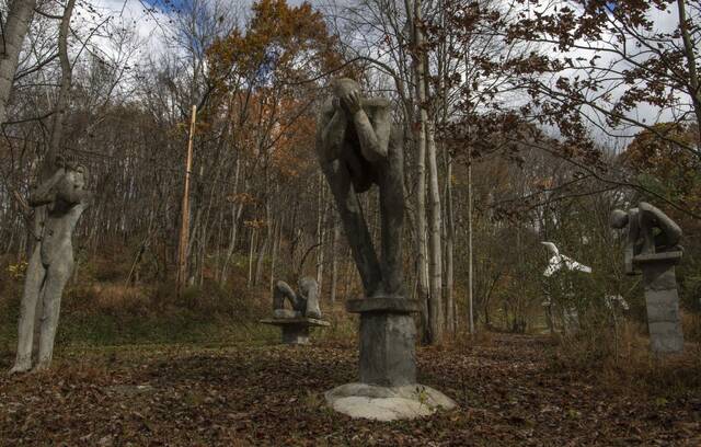 6780733_web1_gtr-PTSculptures10-111223