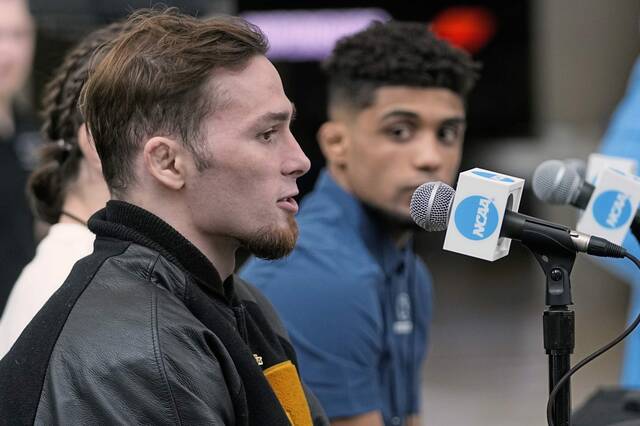 Spencer Lee tops Nico Megaludis in battle of former Franklin Regional wrestling greats