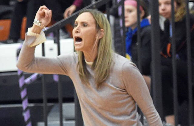 With coach Jonna Burke on sidelines thanks to judge’s ruling, Shady Side Academy girls in position to contend