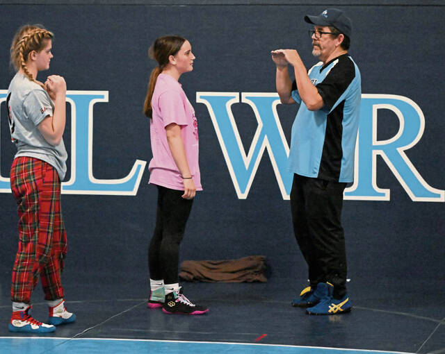 Burrell’s 1st girls wrestling team ready to debut