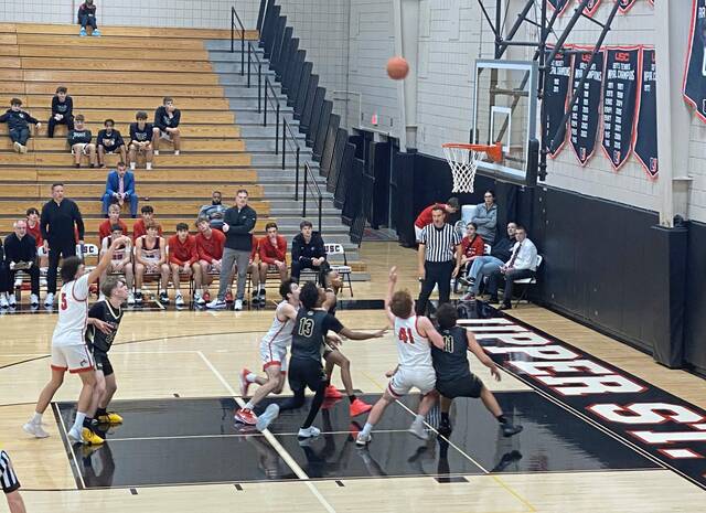 Upper St. Clair, Gateway open season with victories at USC tip-off tournament