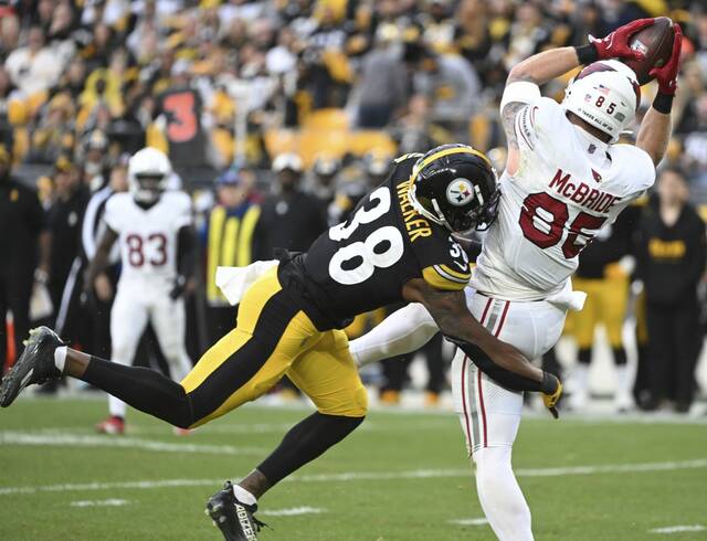 6829066_web1_ptr-SteelersCards02-120423