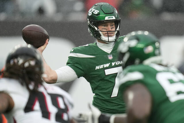 Jets waiving QB Tim Boyle, signing QB Brett Rypien off Seahawks practice squad